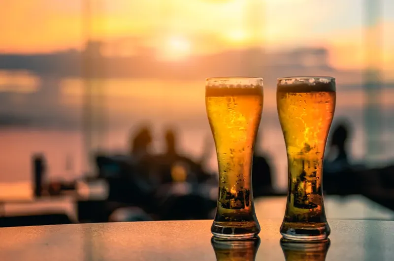 Van eeuwenoude kveik tot moderne fjordbrouwers: zo smaakt bier in Noorwegen